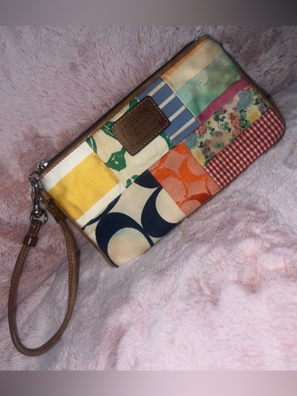 Coach Patchwork Signature Canvas Wristlet Multicolor Vintage y2k
